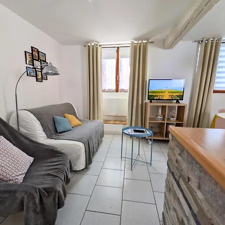 アパート Cosy Gite, King Bed, Fast Wifi Jungholtz