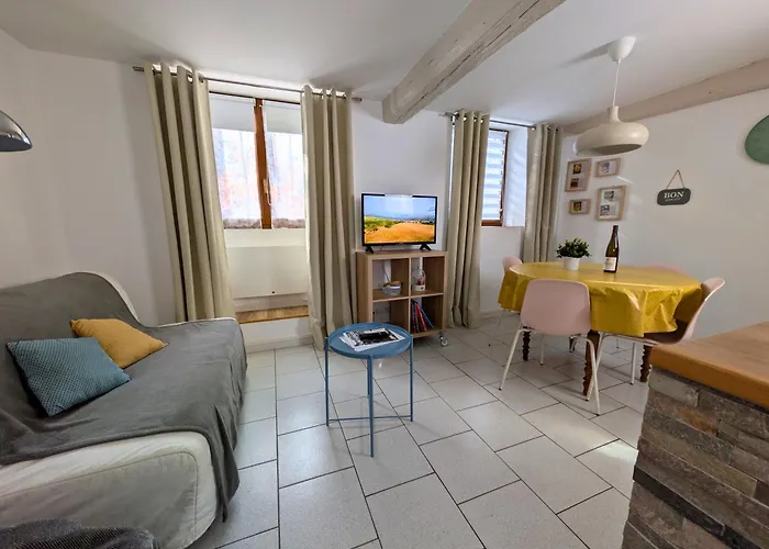 Cosy Gite, King Bed, Fast Wifi 公寓 朱霍尔茨